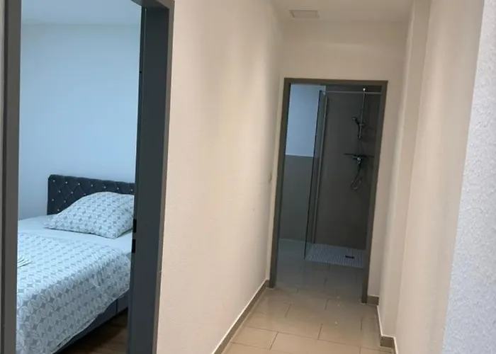 Elegantes City-apartment Im Mg-zentrum Appartement